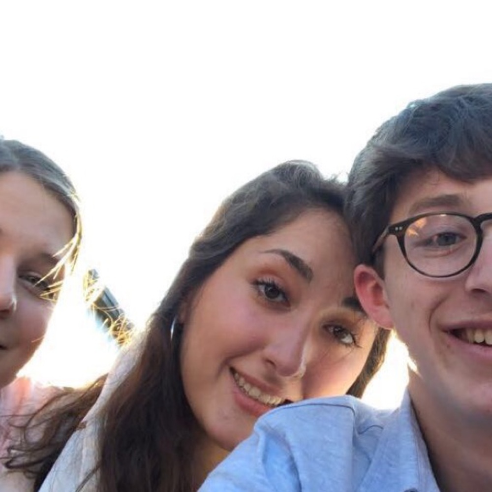 Meet your Posher, Bella